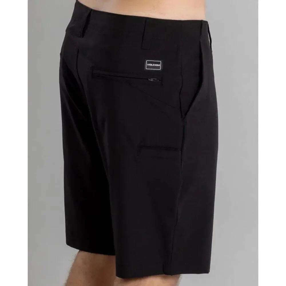 New Volcom Kerosene Hybrid Water Repellent Shorts 38” Black NWT